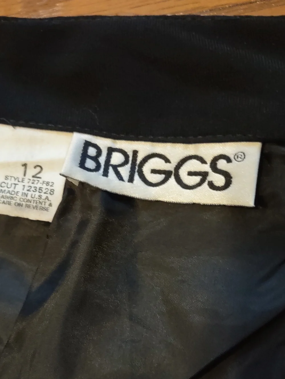 Briggs New York Black Pencil Skirt with Back Slit